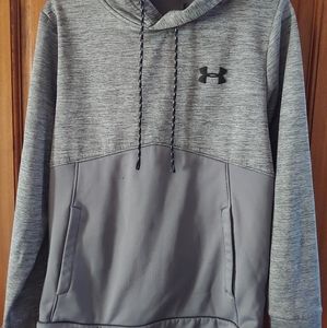 Under Armour boys fleece lined hoodie